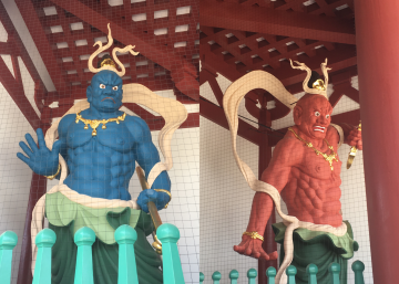 niō guardiani in tempio in Giappone